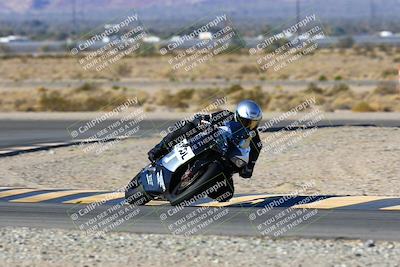 media/Jan-09-2022-SoCal Trackdays (Sun) [[2b1fec8404]]/Turn 11 (935am)/